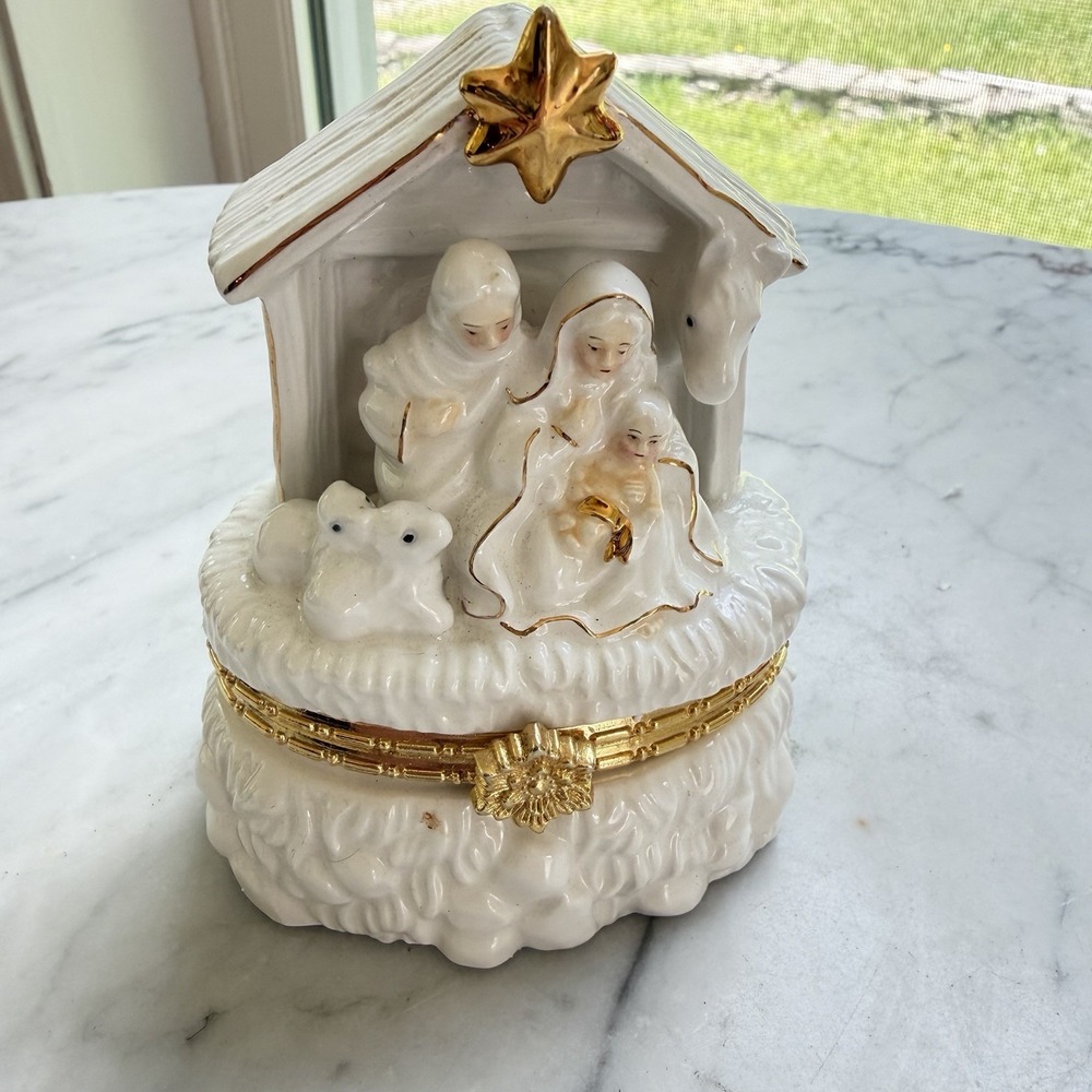 Vintage 90s White Gold Porcelain Nativity Hinged Trinket‎ Box Holy Family NIB
